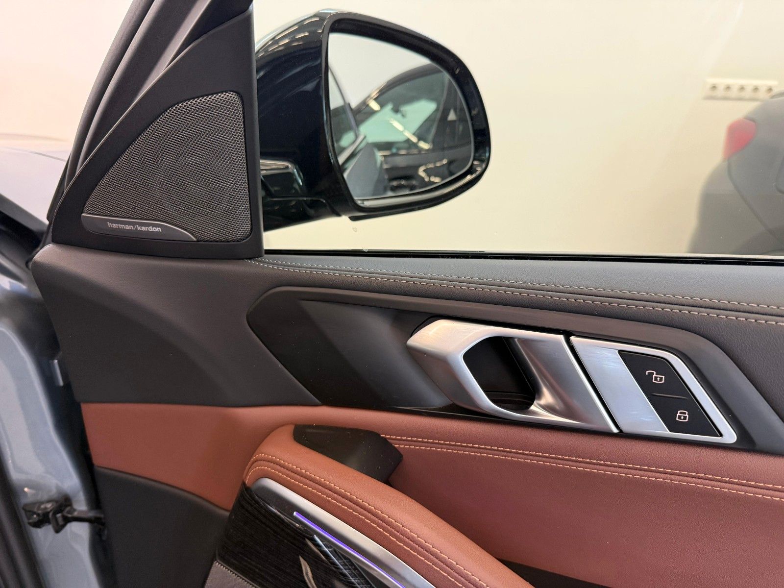 Fahrzeugabbildung BMW X6 30 d xDrive M Sport ACC,HUD,PANO,H&K,LUFT,AHK