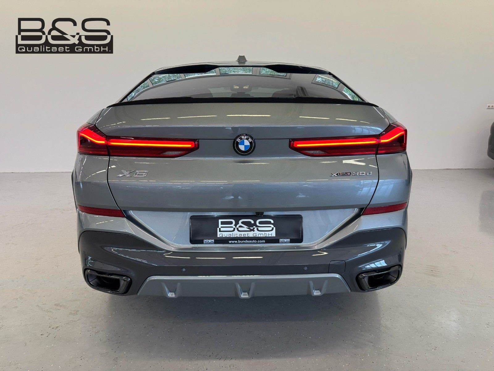Fahrzeugabbildung BMW X6 30 d xDrive M Sport ACC,HUD,PANO,H&K,LUFT,AHK