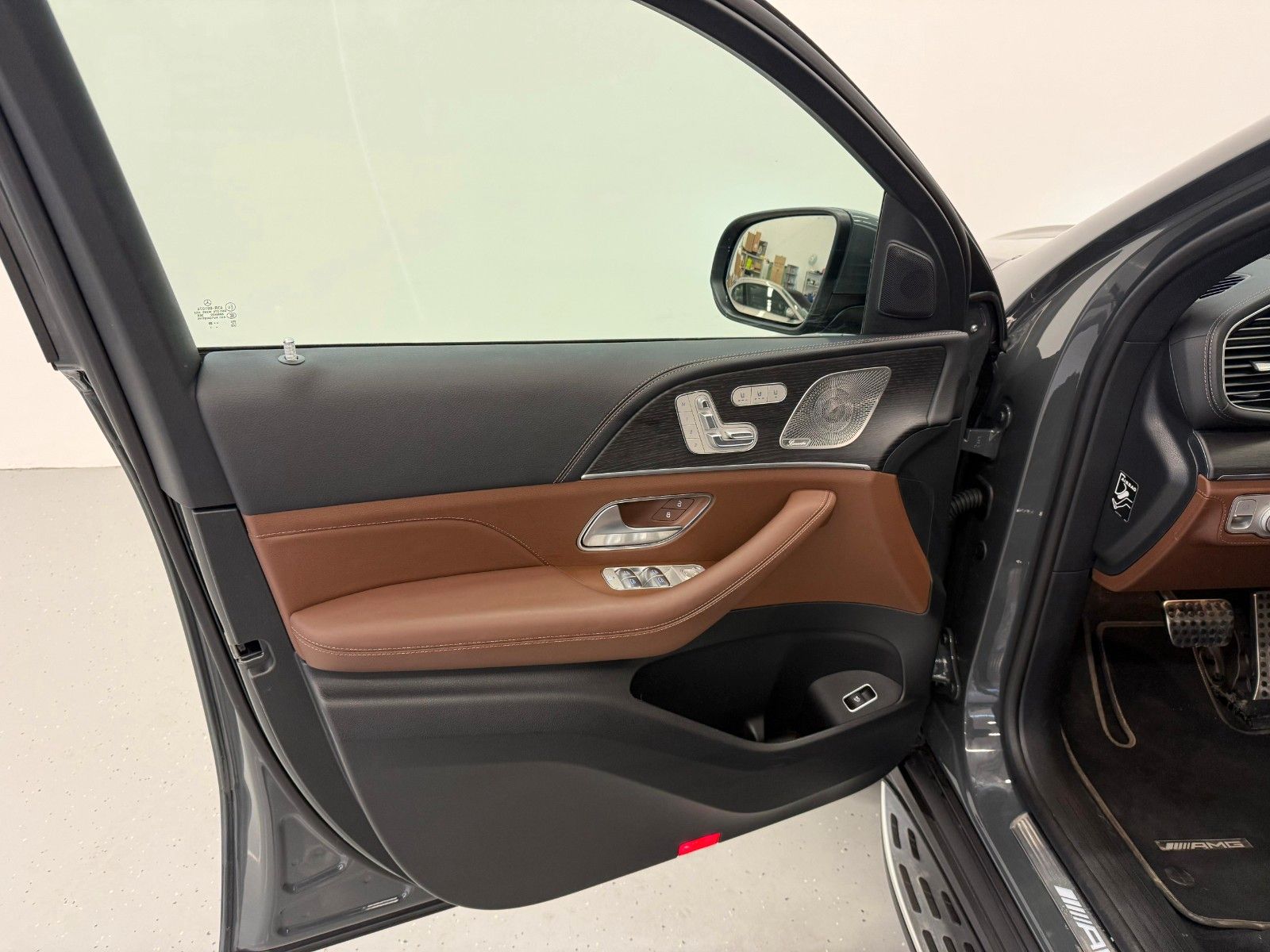 Fahrzeugabbildung Mercedes-Benz GLE 53 AMG 4Matic+ Coupe DISTR,HUD,PANO,BURM,AHK