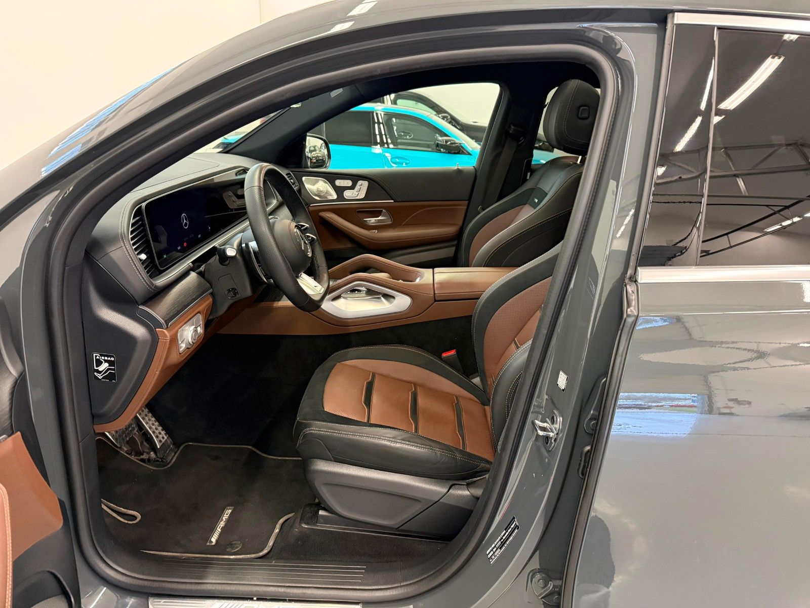 Fahrzeugabbildung Mercedes-Benz GLE 53 AMG 4Matic+ Coupe DISTR,HUD,PANO,BURM,AHK