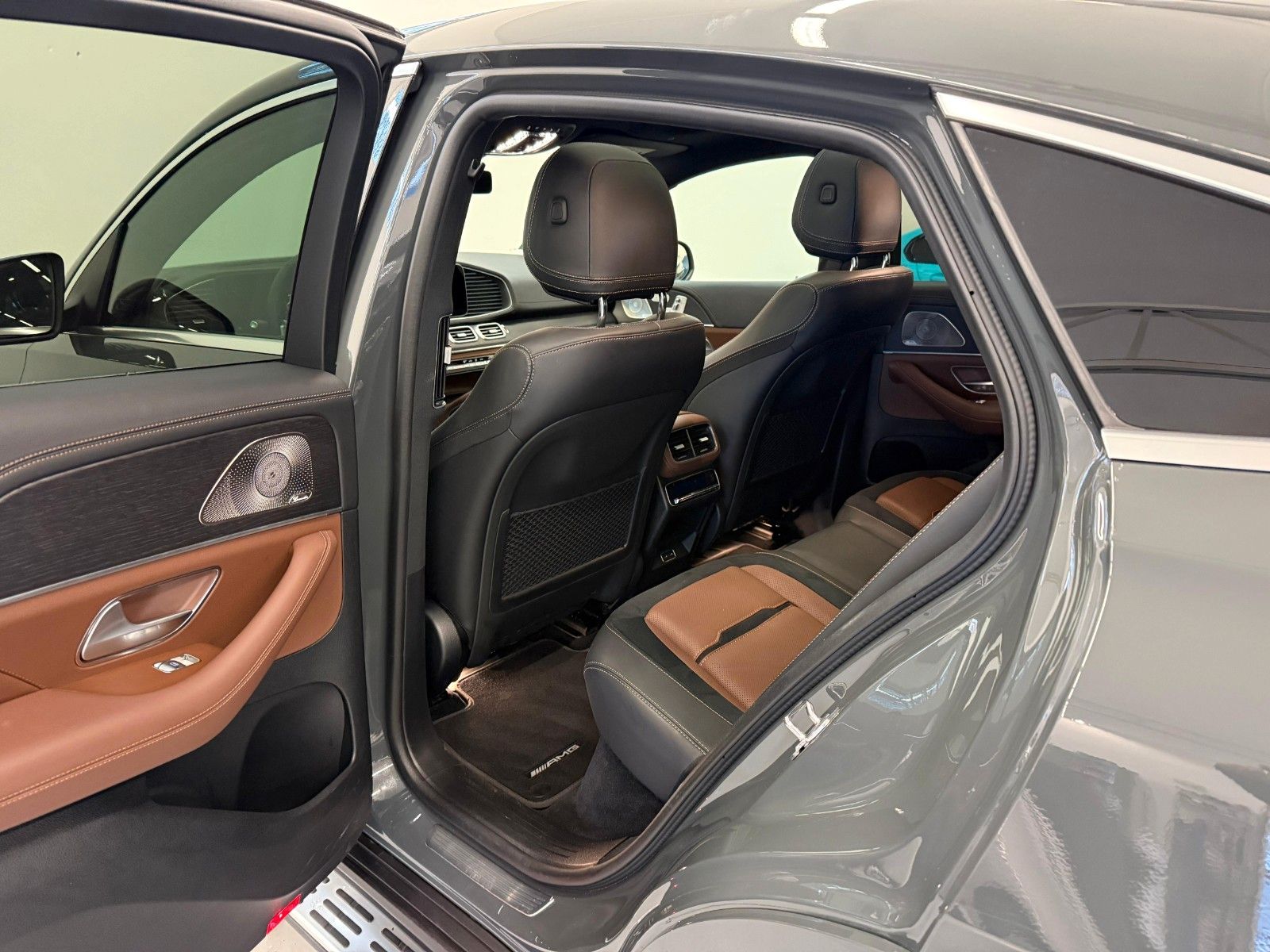 Fahrzeugabbildung Mercedes-Benz GLE 53 AMG 4Matic+ Coupe DISTR,HUD,PANO,BURM,AHK