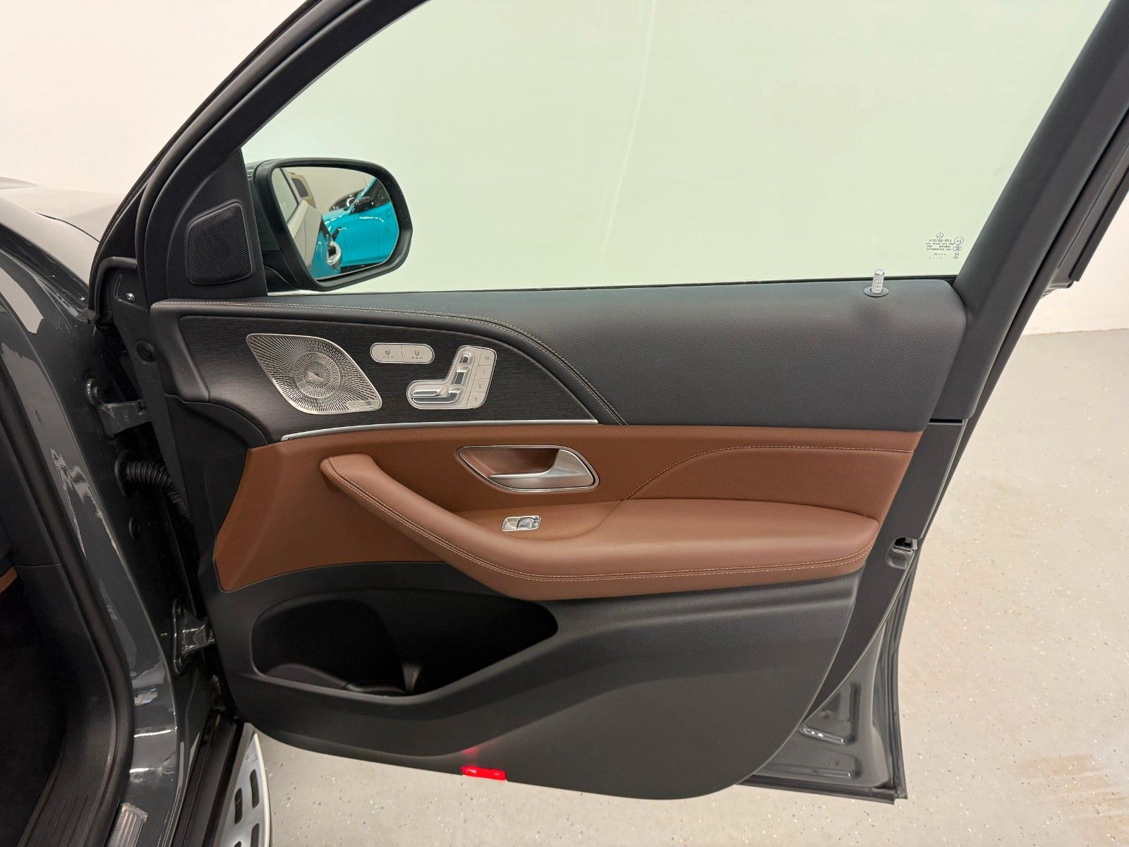 Fahrzeugabbildung Mercedes-Benz GLE 53 AMG 4Matic+ Coupe DISTR,HUD,PANO,BURM,AHK