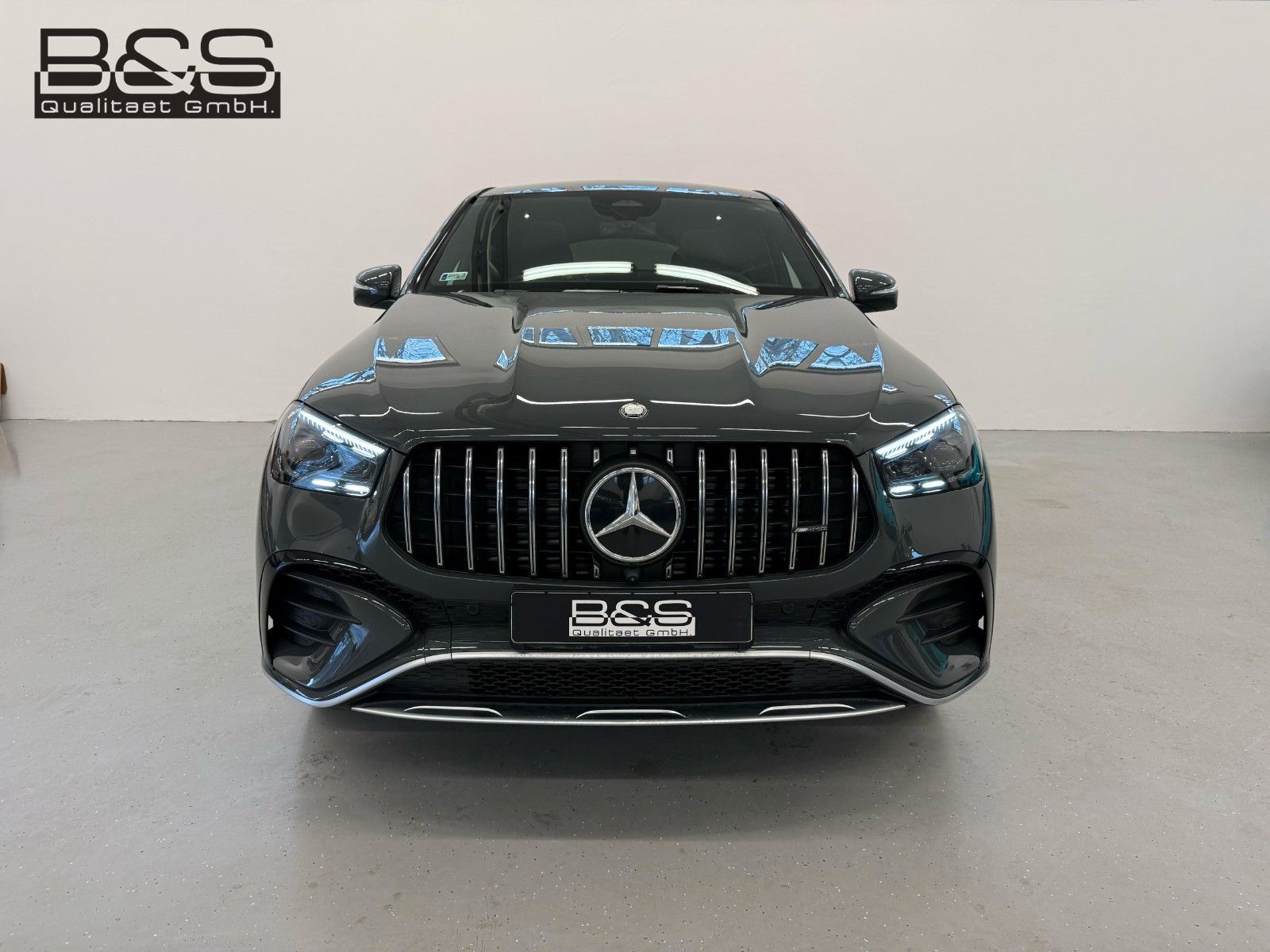 Fahrzeugabbildung Mercedes-Benz GLE 53 AMG 4Matic+ Coupe DISTR,HUD,PANO,BURM,AHK