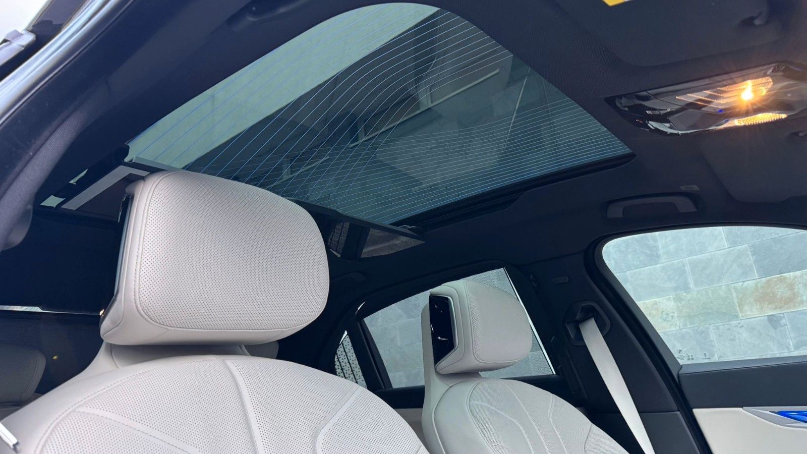 Fahrzeugabbildung BMW 740 d xDrive M Sport Pro SKYL,B&W,ExecutiveL.