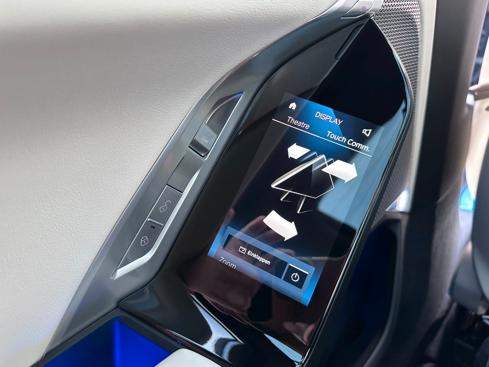 Fahrzeugabbildung BMW 740d xDr M Sport FondEnt,Aut.Tür,Sky,B&W,Execut.