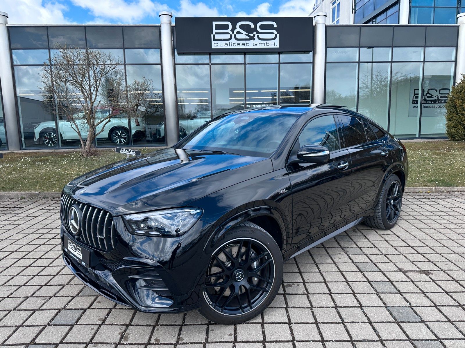 Fahrzeugabbildung Mercedes-Benz GLE 53 e AMG 4M Coupe DISTR,HUD,PANO,BURM,22"