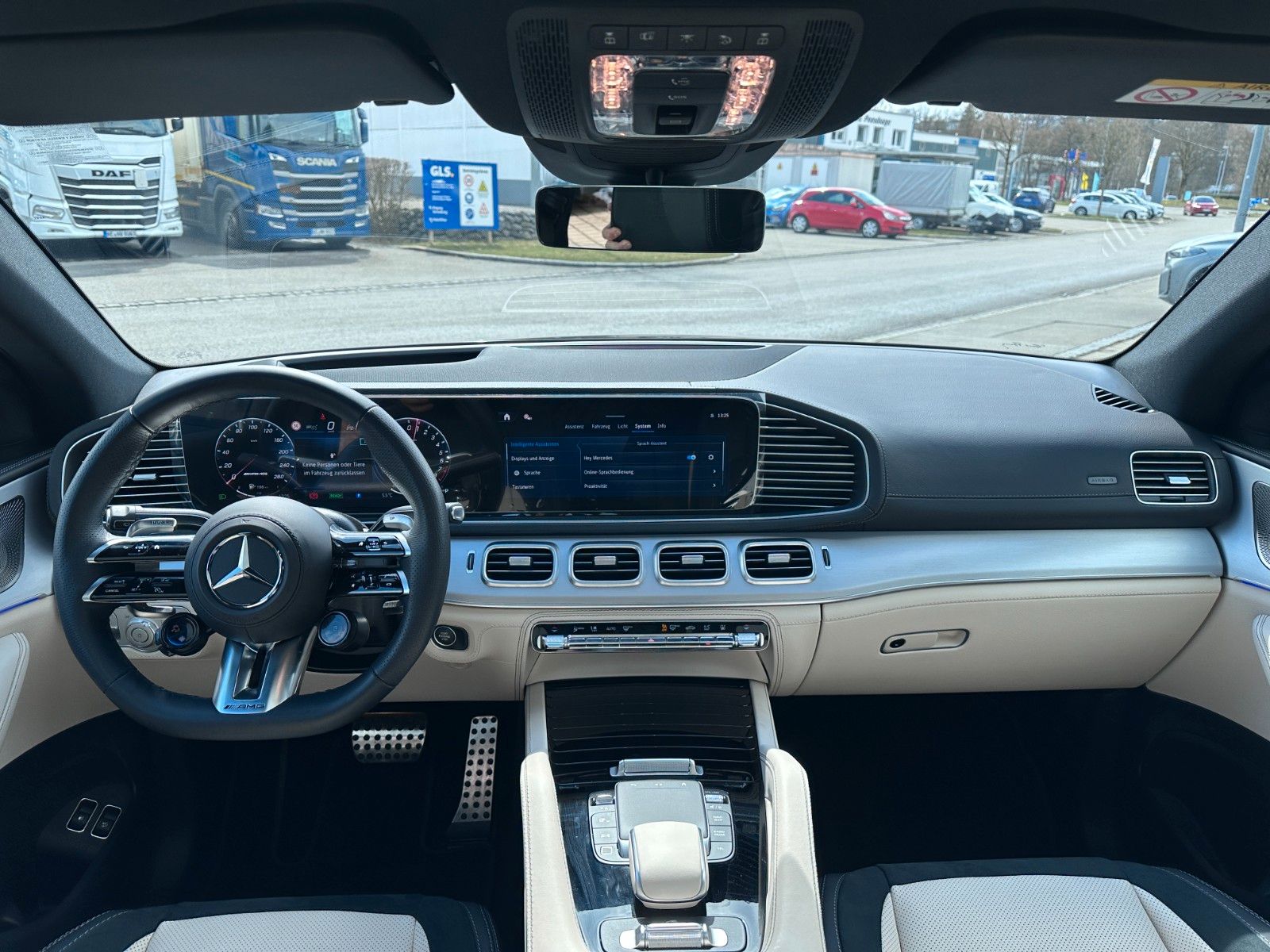 Fahrzeugabbildung Mercedes-Benz GLE 53 e AMG 4M Coupe DISTR,HUD,PANO,BURM,22"