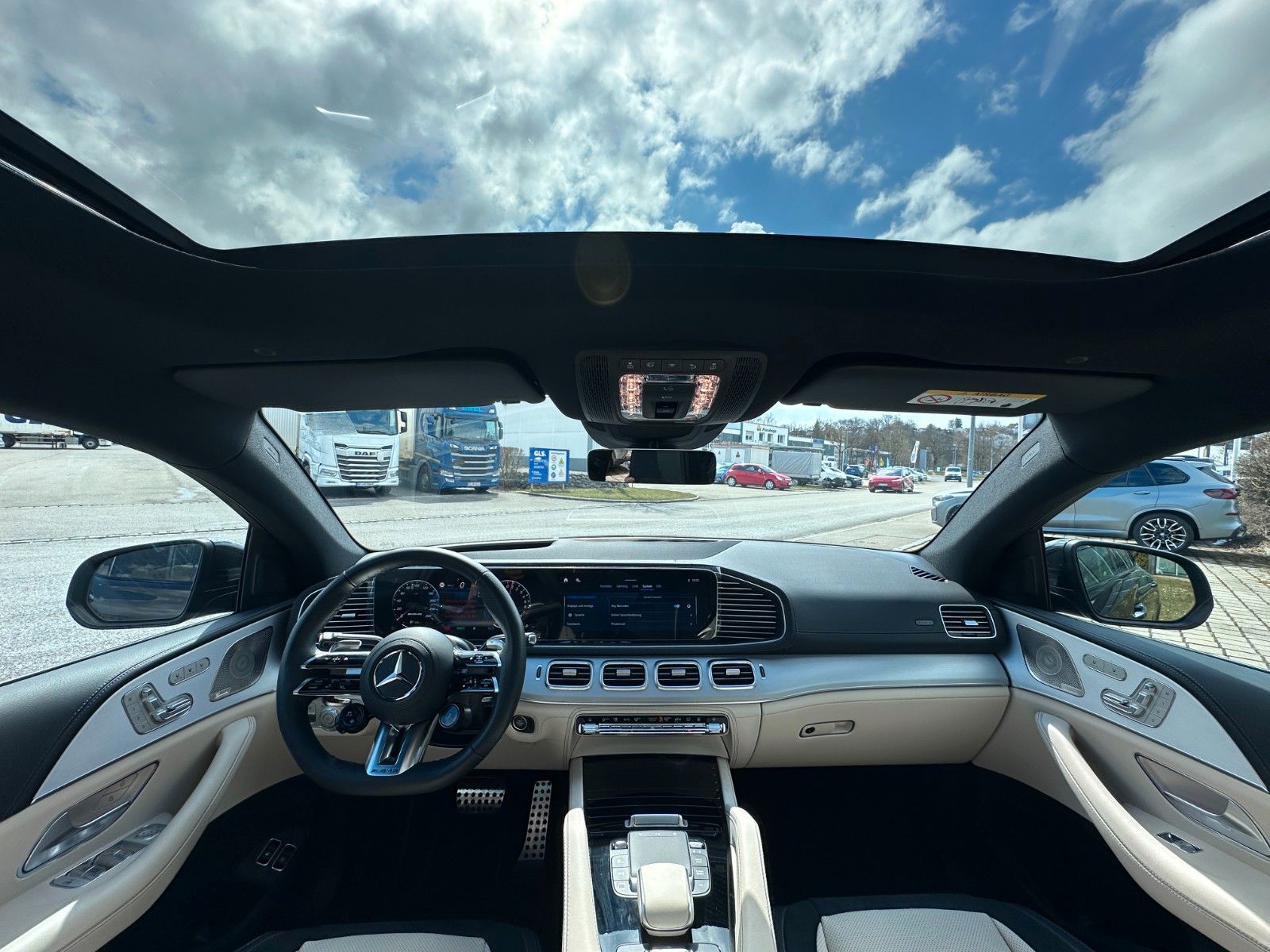 Fahrzeugabbildung Mercedes-Benz GLE 53 e AMG 4M Coupe DISTR,HUD,PANO,BURM,22"