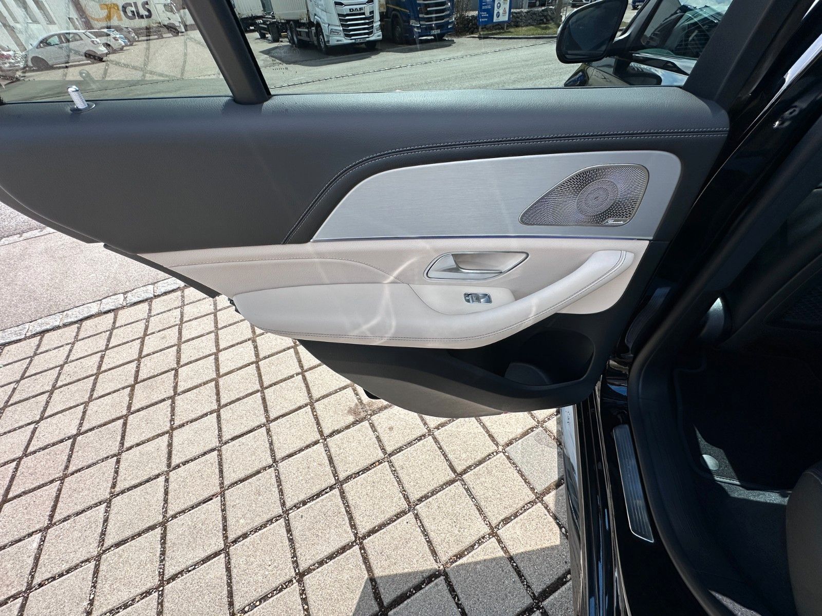 Fahrzeugabbildung Mercedes-Benz GLE 53 e AMG 4M Coupe DISTR,HUD,PANO,BURM,22"