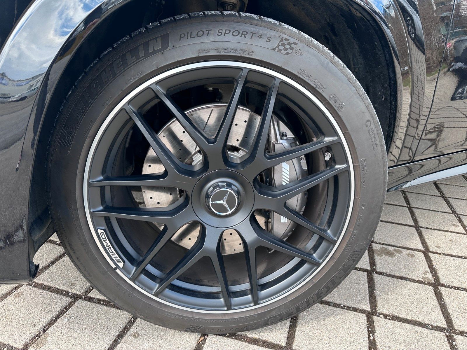 Fahrzeugabbildung Mercedes-Benz GLE 53 e AMG 4M Coupe DISTR,HUD,PANO,BURM,22"