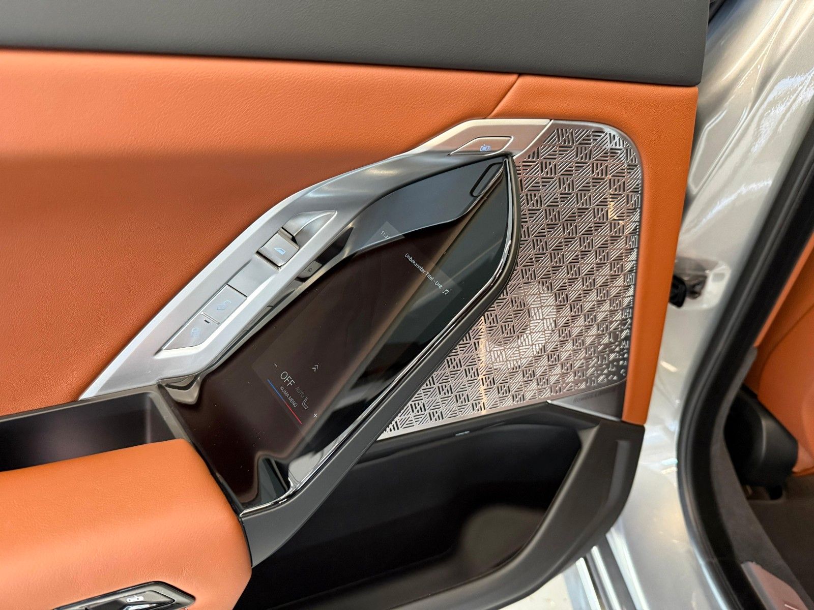 Fahrzeugabbildung BMW 740 d xDrive M Sport FondEnt,Aut.Tür,Sky,B&W,Exe