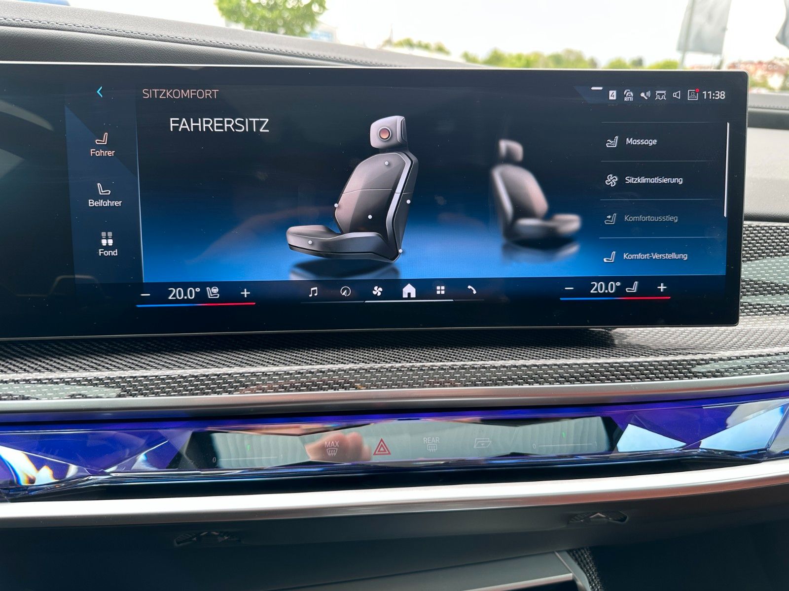 Fahrzeugabbildung BMW 740 d xDrive M Sport FondEnt,Aut.Tür,Sky,B&W,Exe