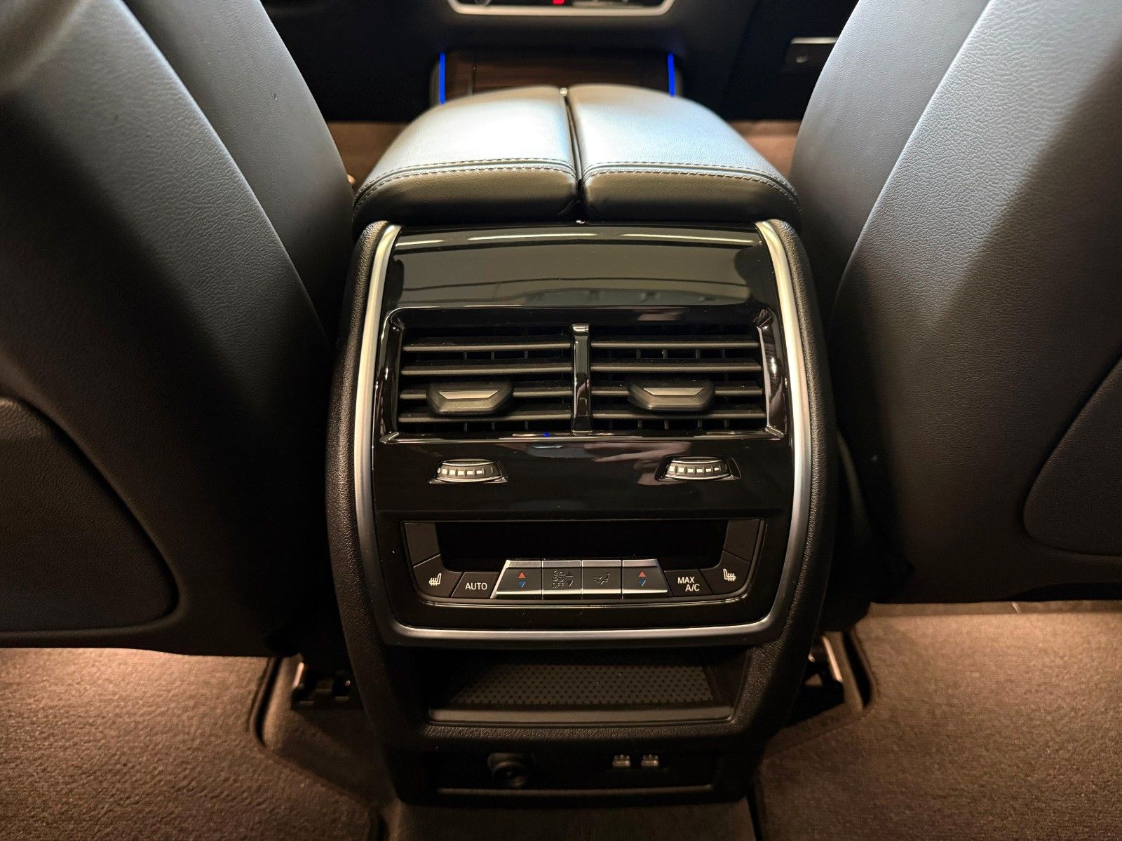 Fahrzeugabbildung BMW X5 40 d xDrive M Sport ACC,HUD,PANO,HARMAN,LUFT.