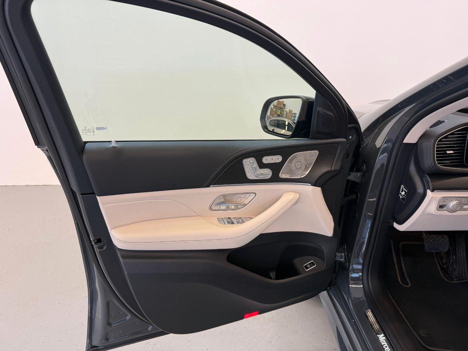 Fahrzeugabbildung Mercedes-Benz GLE 450 d 4M Coupe AMG DISTR,HUD,PANO,BURM,LUFT