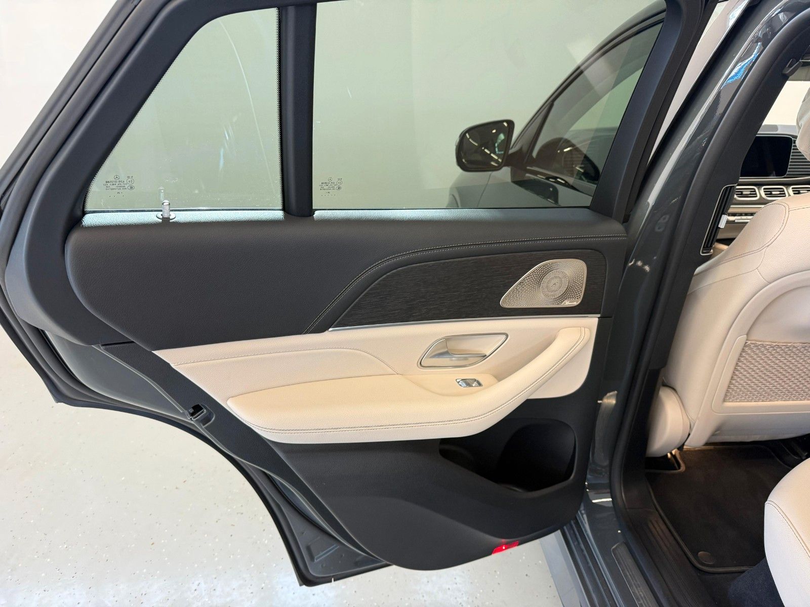 Fahrzeugabbildung Mercedes-Benz GLE 450 d 4M Coupe AMG DISTR,HUD,PANO,BURM,LUFT