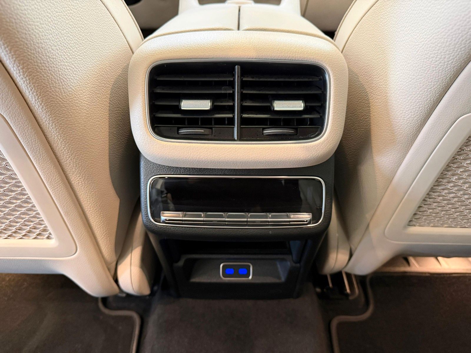 Fahrzeugabbildung Mercedes-Benz GLE 450 d 4M Coupe AMG DISTR,HUD,PANO,BURM,LUFT