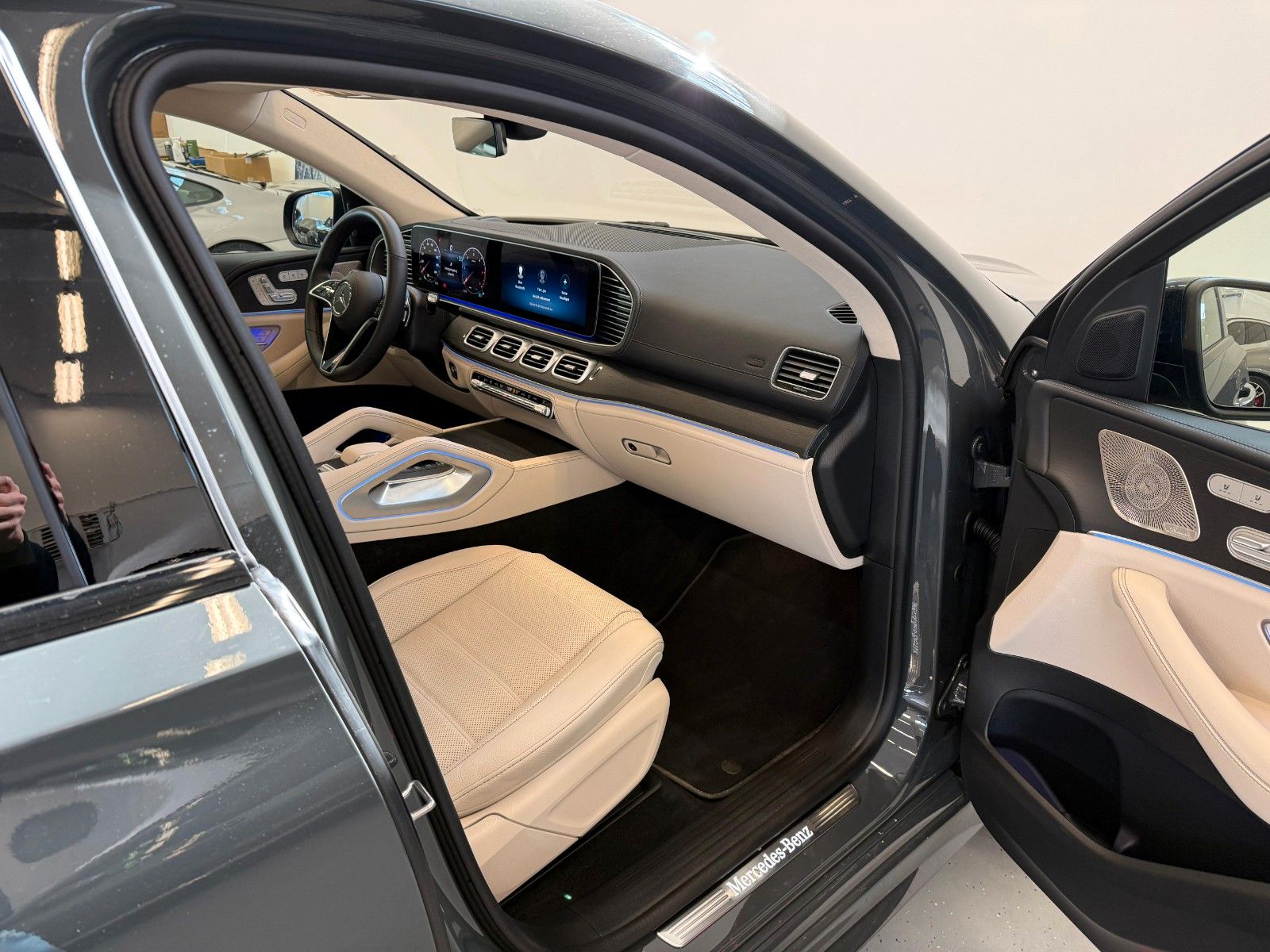 Fahrzeugabbildung Mercedes-Benz GLE 450 d 4M Coupe AMG DISTR,HUD,PANO,BURM,LUFT