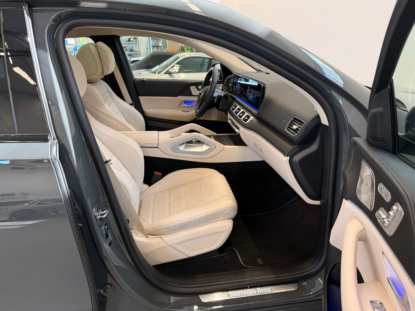 Fahrzeugabbildung Mercedes-Benz GLE 450 d 4M Coupe AMG DISTR,HUD,PANO,BURM,LUFT