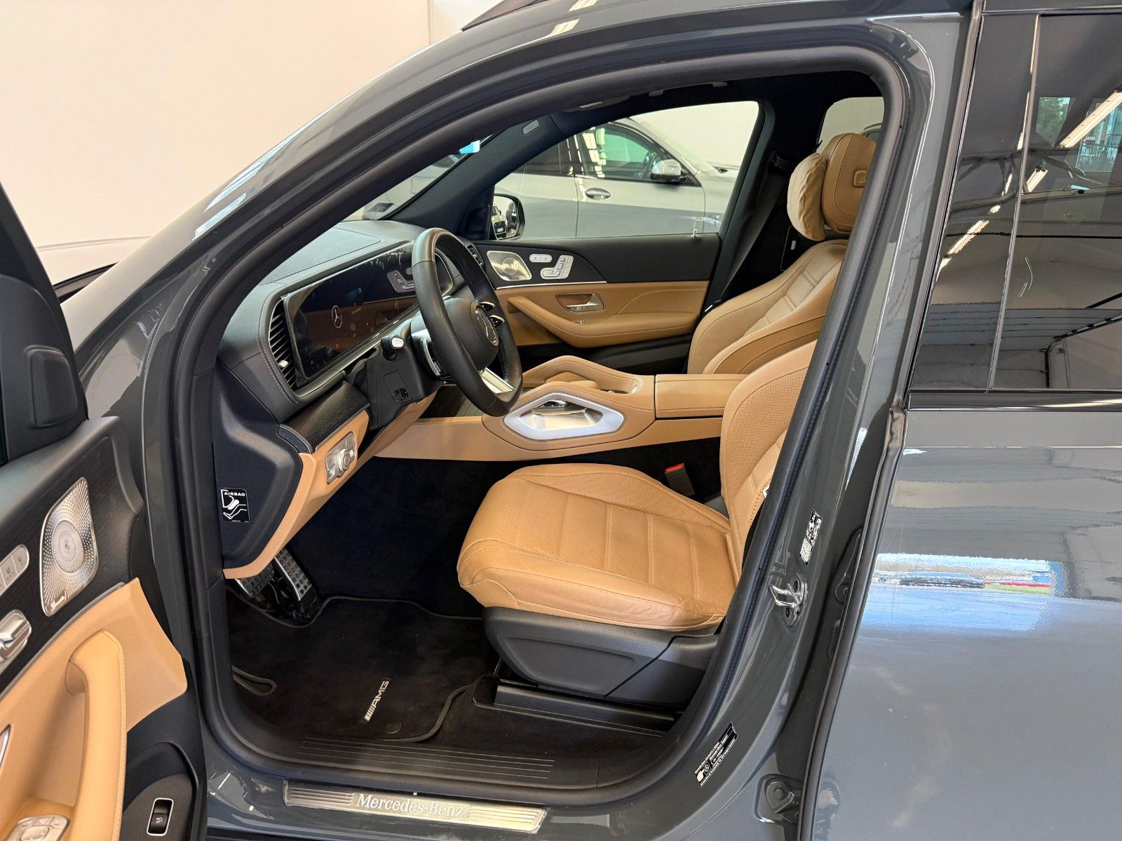 Fahrzeugabbildung Mercedes-Benz GLS 450 d 4Matic AMG DISTR,PANO,HUD,BURM,LUFT