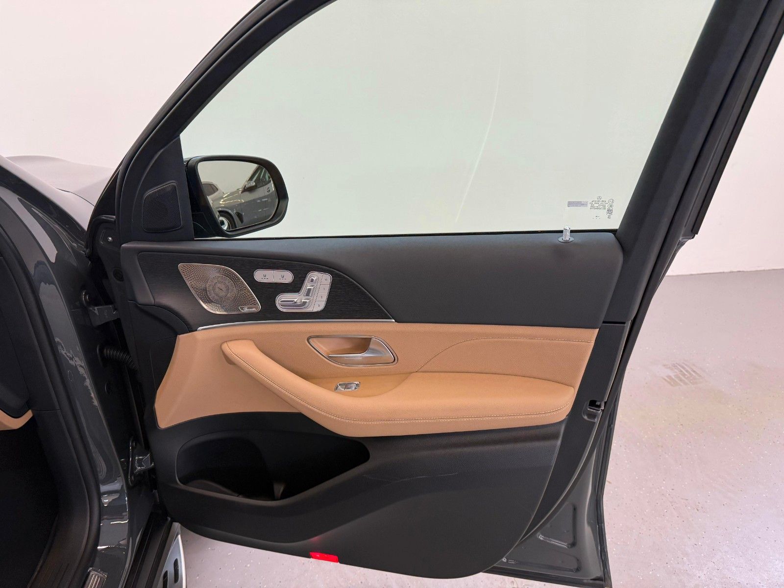 Fahrzeugabbildung Mercedes-Benz GLS 450 d 4Matic AMG DISTR,PANO,HUD,BURM,LUFT