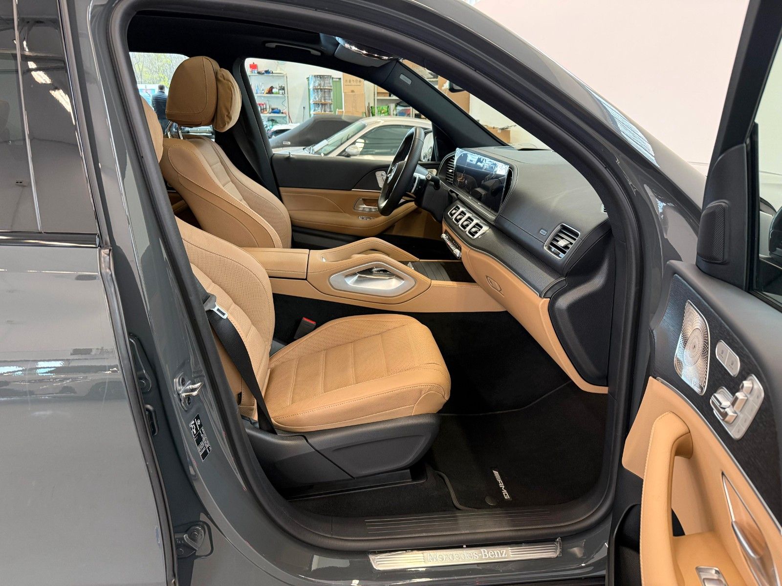 Fahrzeugabbildung Mercedes-Benz GLS 450 d 4Matic AMG DISTR,PANO,HUD,BURM,LUFT