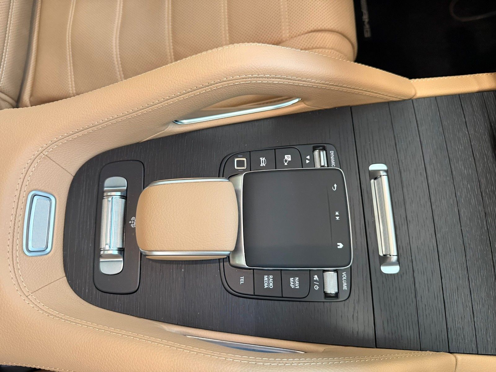 Fahrzeugabbildung Mercedes-Benz GLS 450 d 4Matic AMG DISTR,PANO,HUD,BURM,LUFT