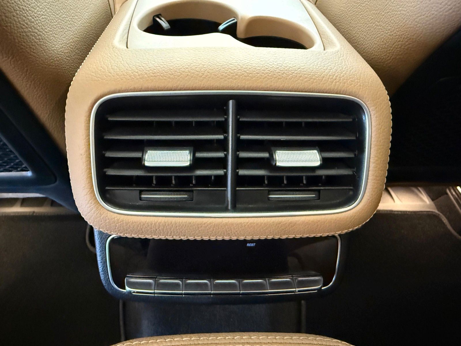 Fahrzeugabbildung Mercedes-Benz GLS 450 d 4Matic AMG DISTR,HUD,BURM,PANO,LUFT