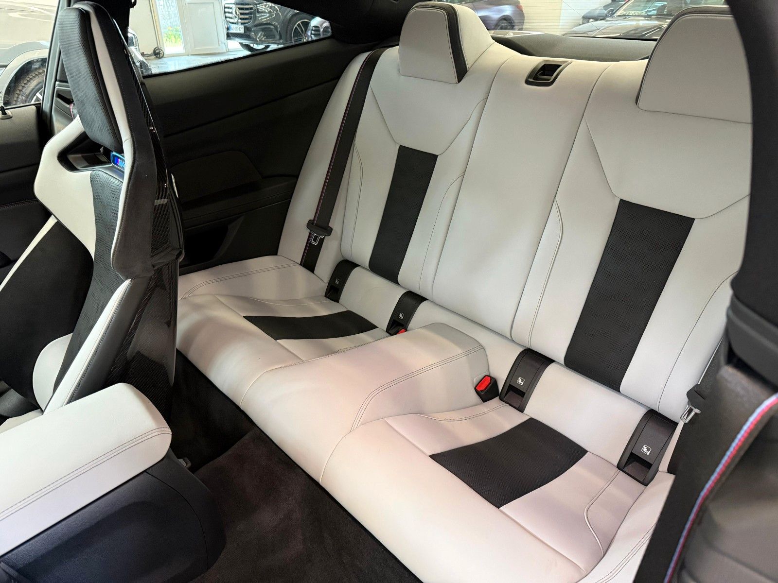 Fahrzeugabbildung BMW M4 Cp M xDrive Individual,Race Track,KERAMIK