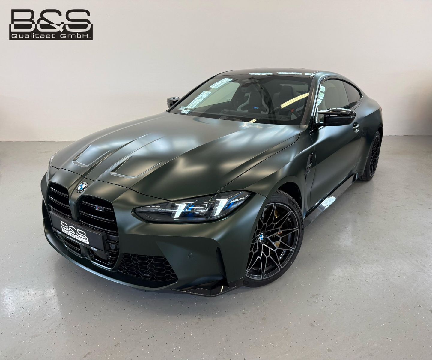 Fahrzeugabbildung BMW M4 Cp M xDrive Individual,Race Track,KERAMIK