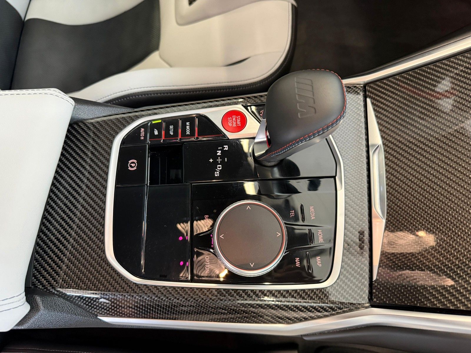 Fahrzeugabbildung BMW M4 Cp M xDrive Individual,Race Track,KERAMIK