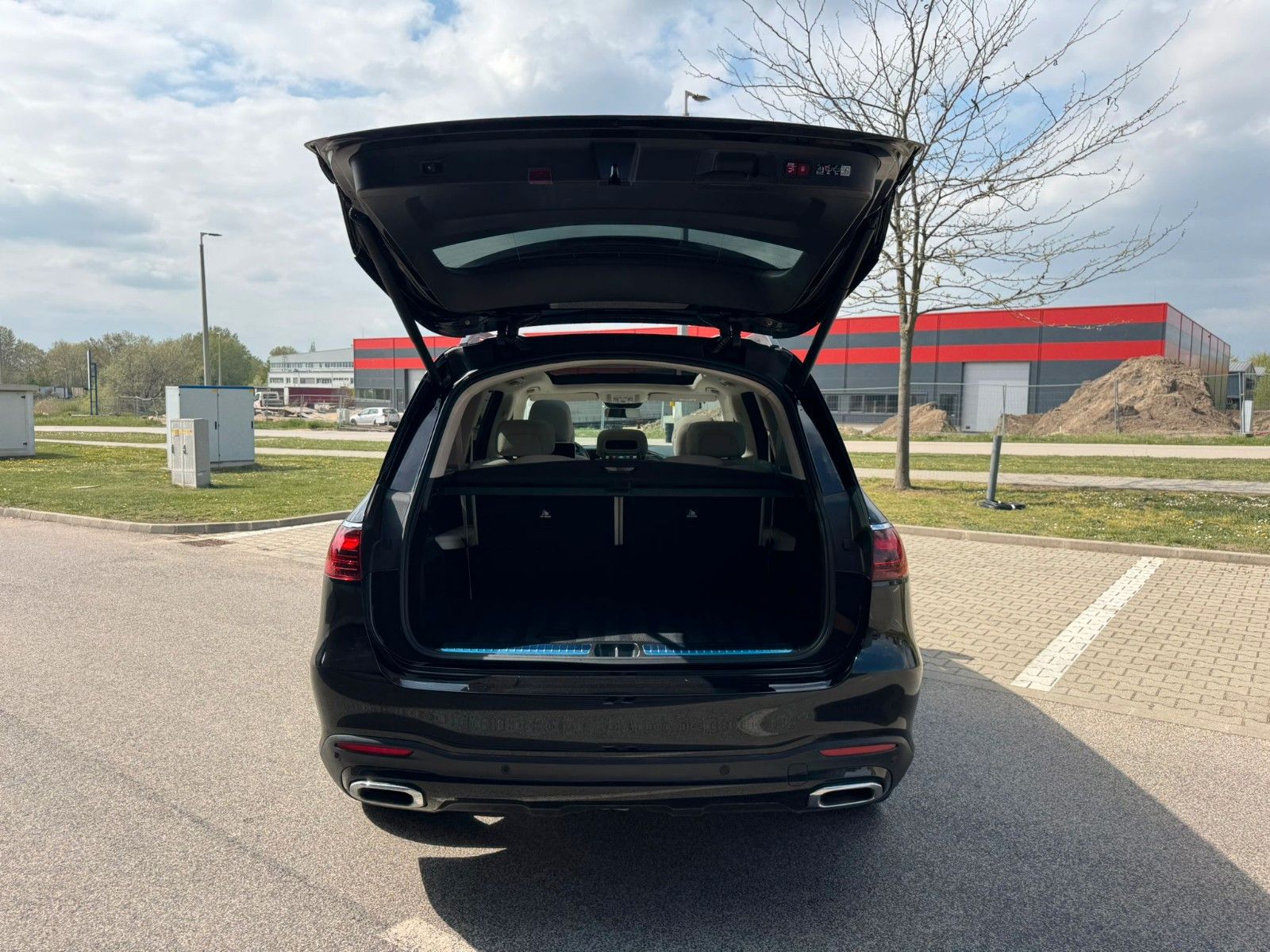 Fahrzeugabbildung Mercedes-Benz GLS 450 d 4Matic DISTR,HUD,PANO,BURM,LUFT,AHK