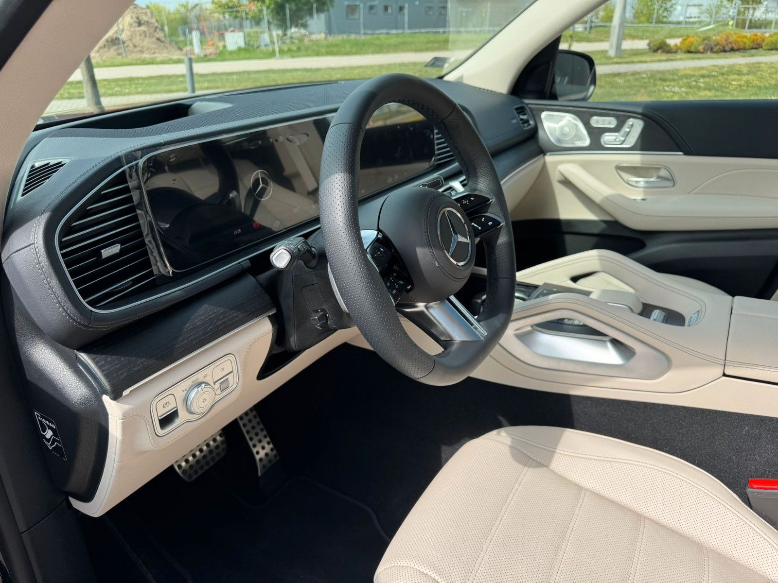 Fahrzeugabbildung Mercedes-Benz GLS 450 d 4Matic DISTR,HUD,PANO,BURM,LUFT,AHK