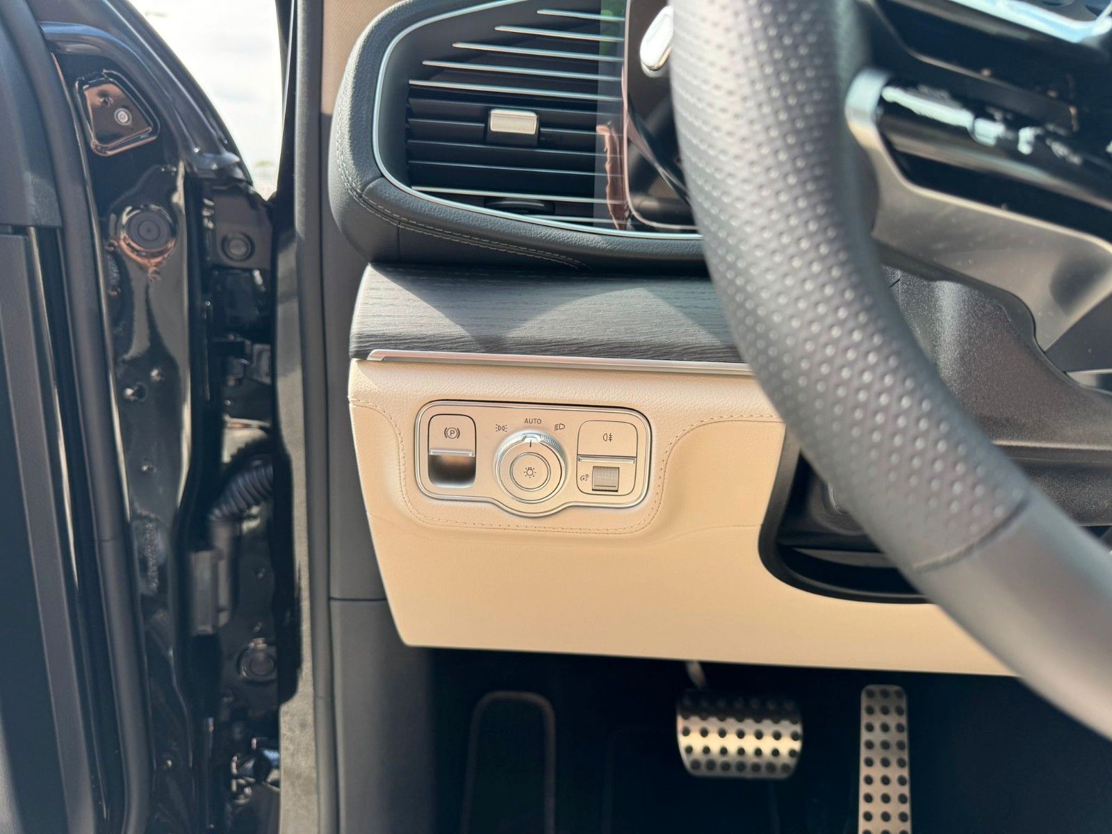 Fahrzeugabbildung Mercedes-Benz GLS 450 d 4Matic DISTR,HUD,PANO,BURM,LUFT,AHK