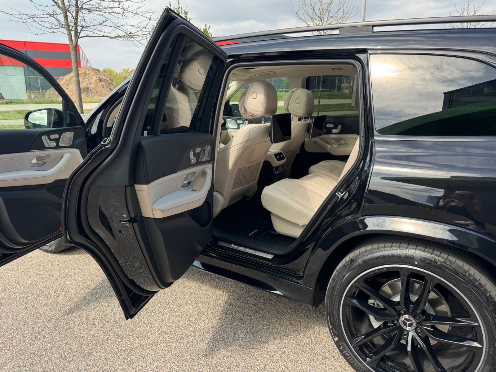 Fahrzeugabbildung Mercedes-Benz GLS 450 d 4Matic DISTR,HUD,PANO,BURM,LUFT,AHK