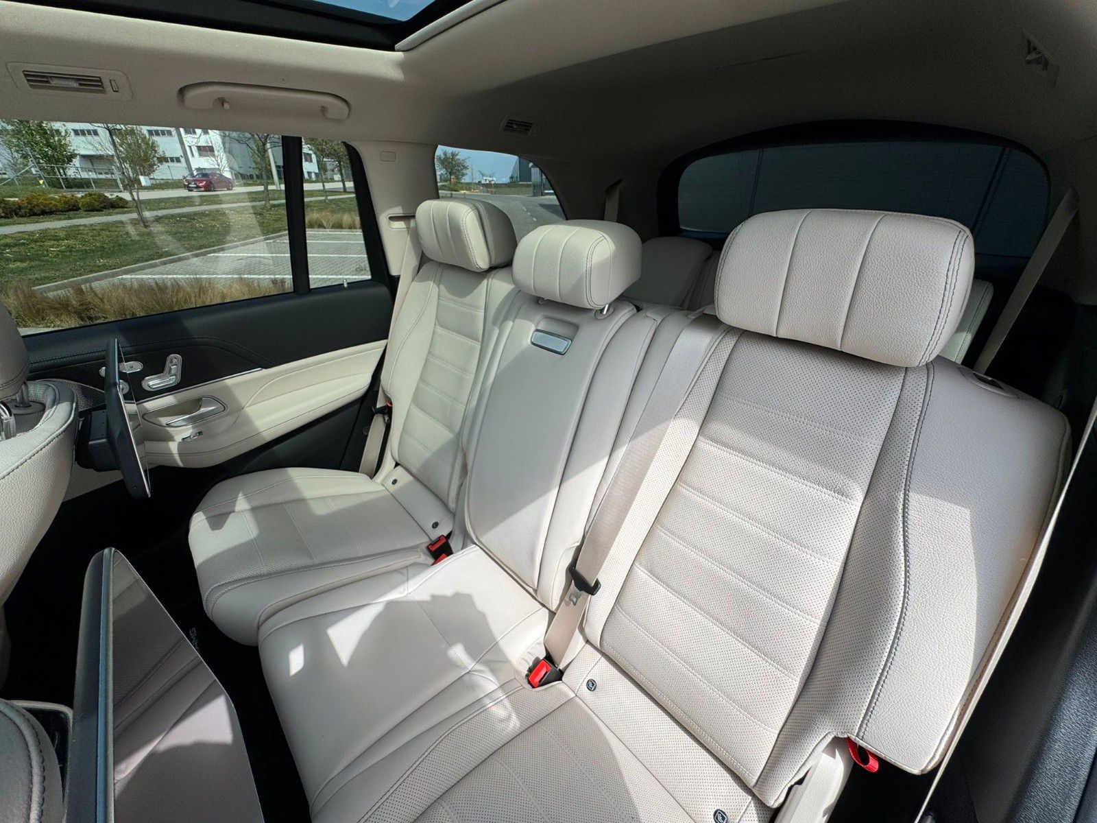 Fahrzeugabbildung Mercedes-Benz GLS 450 d 4Matic DISTR,HUD,PANO,BURM,LUFT,AHK