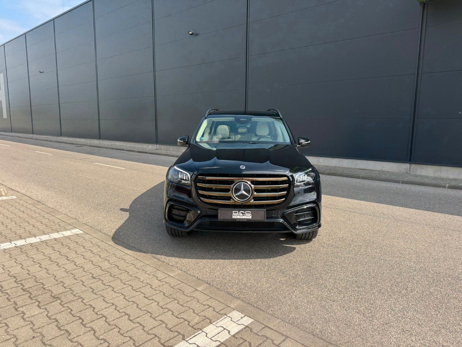 Fahrzeugabbildung Mercedes-Benz GLS 450 d 4Matic DISTR,HUD,PANO,BURM,LUFT,AHK