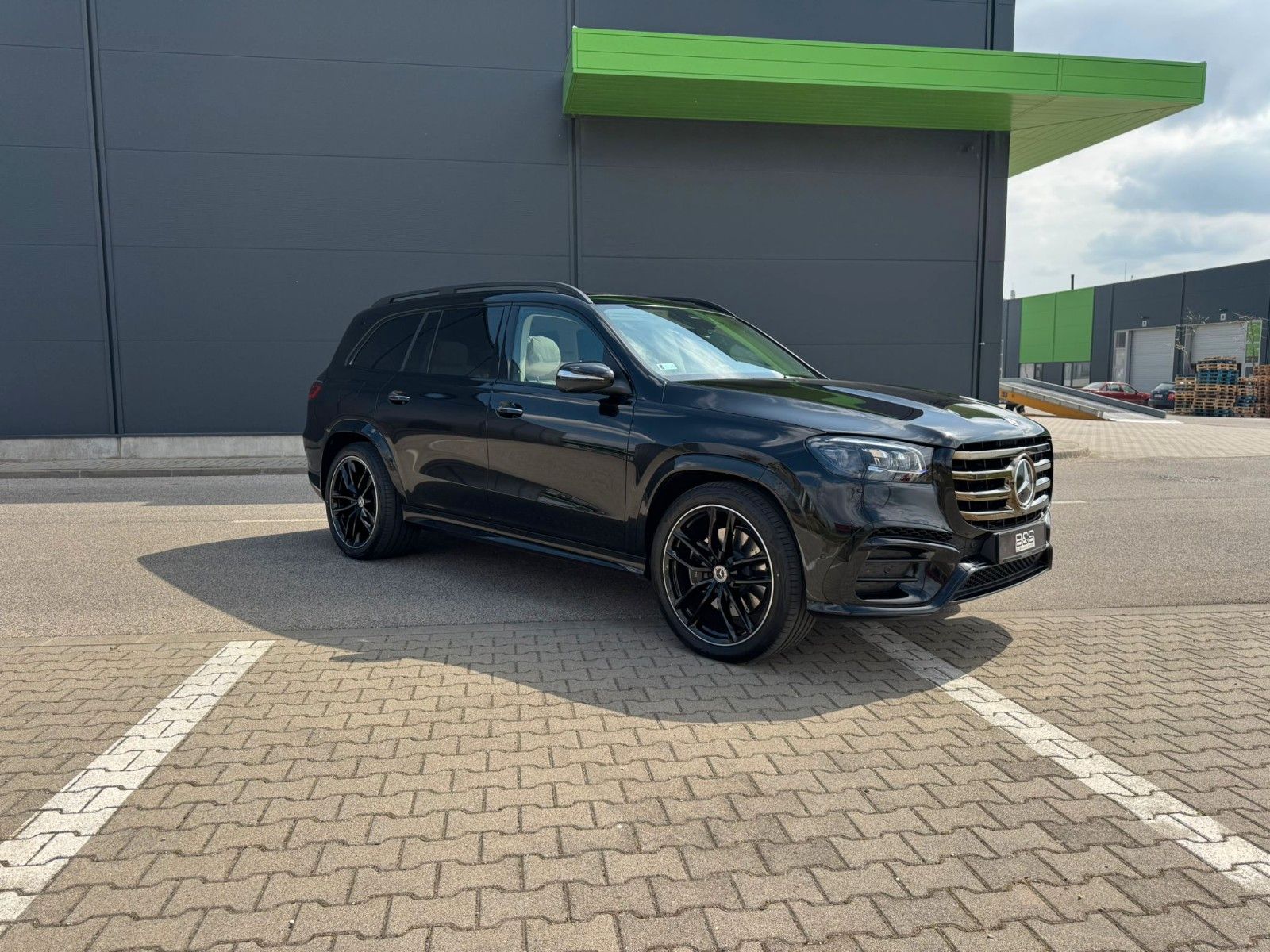 Fahrzeugabbildung Mercedes-Benz GLS 450 d 4Matic DISTR,HUD,PANO,BURM,LUFT,AHK