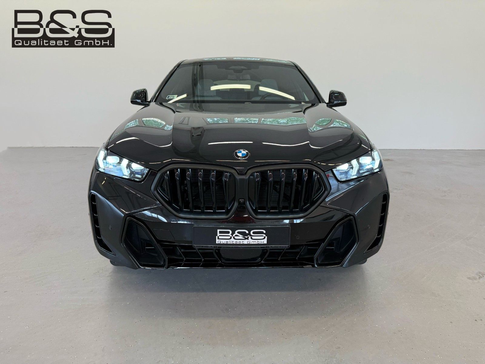 Fahrzeugabbildung BMW X6 30 d xDrive M Sport ACC,HUD,PANO,HARMAN,LUFT.