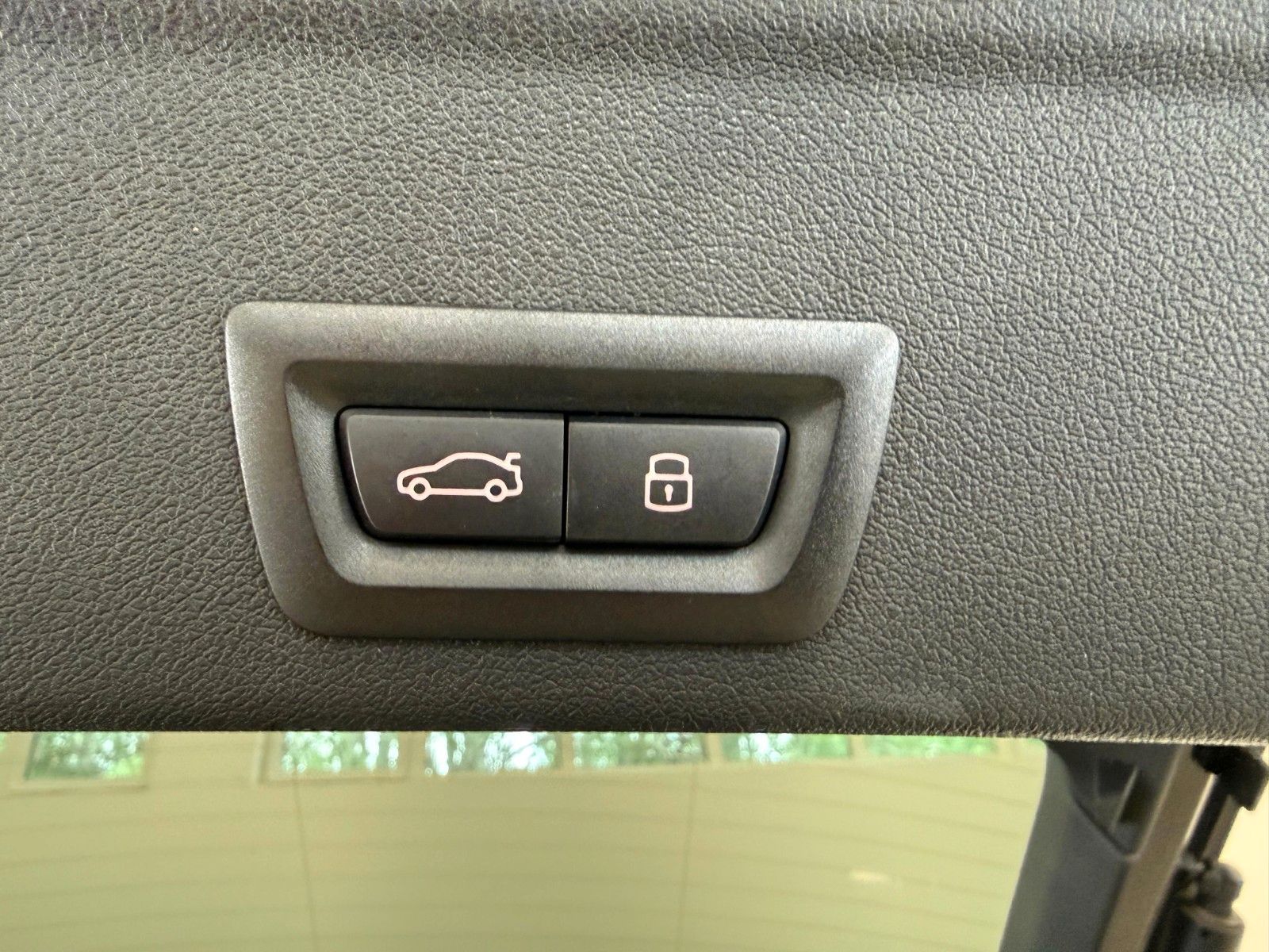 Fahrzeugabbildung BMW X6 30 d xDrive M Sport ACC,HUD,PANO,HARMAN,LUFT.