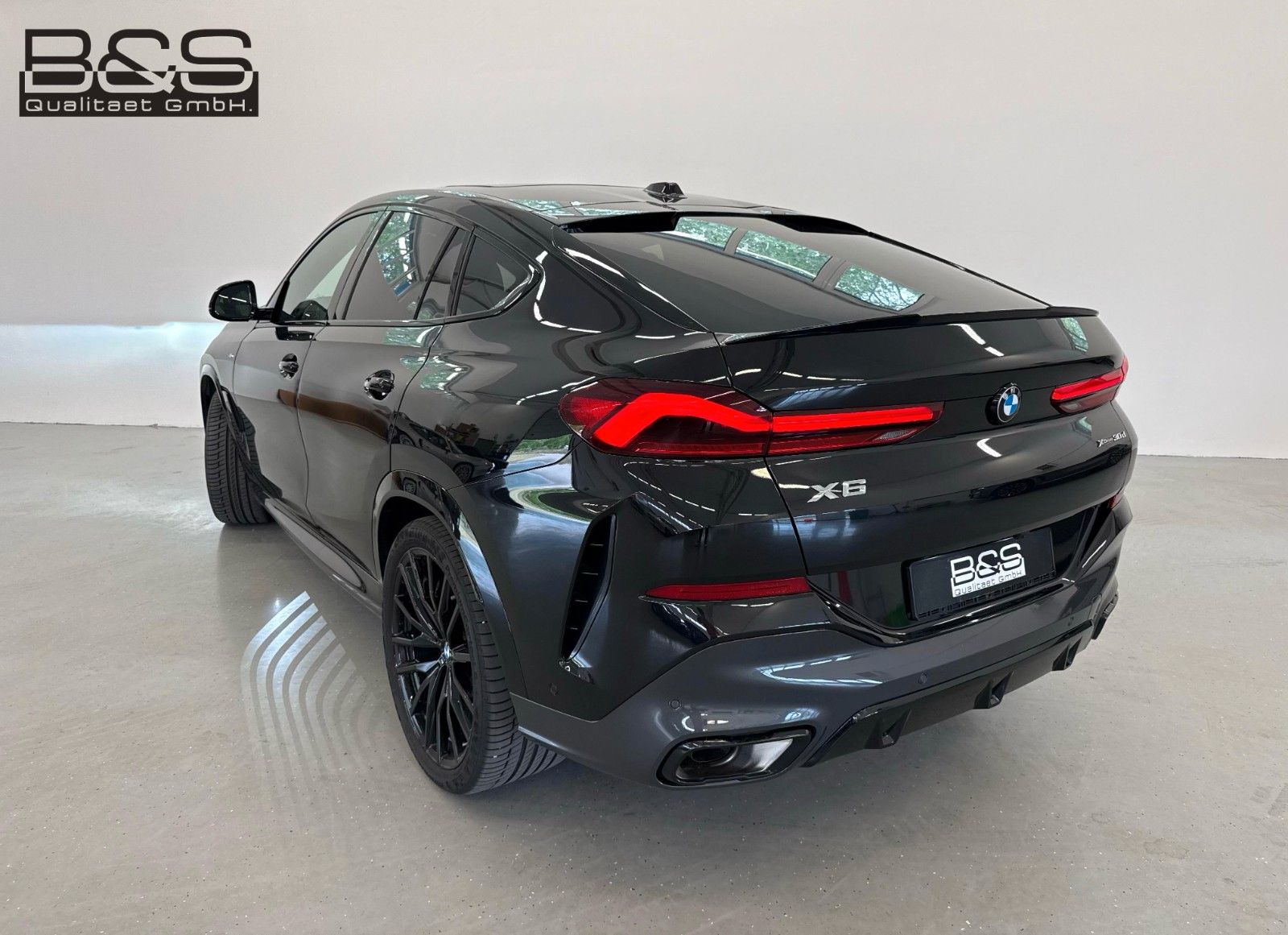 Fahrzeugabbildung BMW X6 30 d xDrive M Sport ACC,HUD,PANO,HARMAN,LUFT.