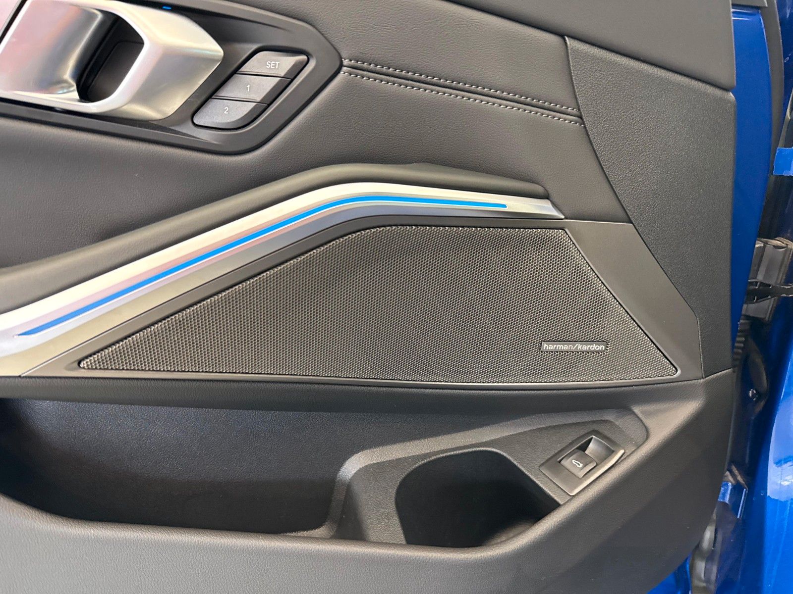 Fahrzeugabbildung BMW M3 Limousine xDrive Comp M ACC,HUD,HARMAN,360...