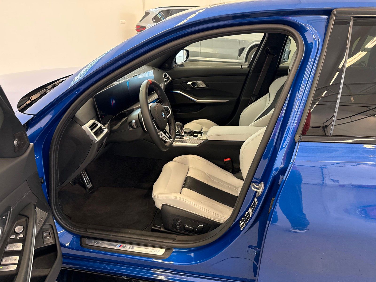 Fahrzeugabbildung BMW M3 Limousine xDrive Comp M ACC,HUD,HARMAN,360...