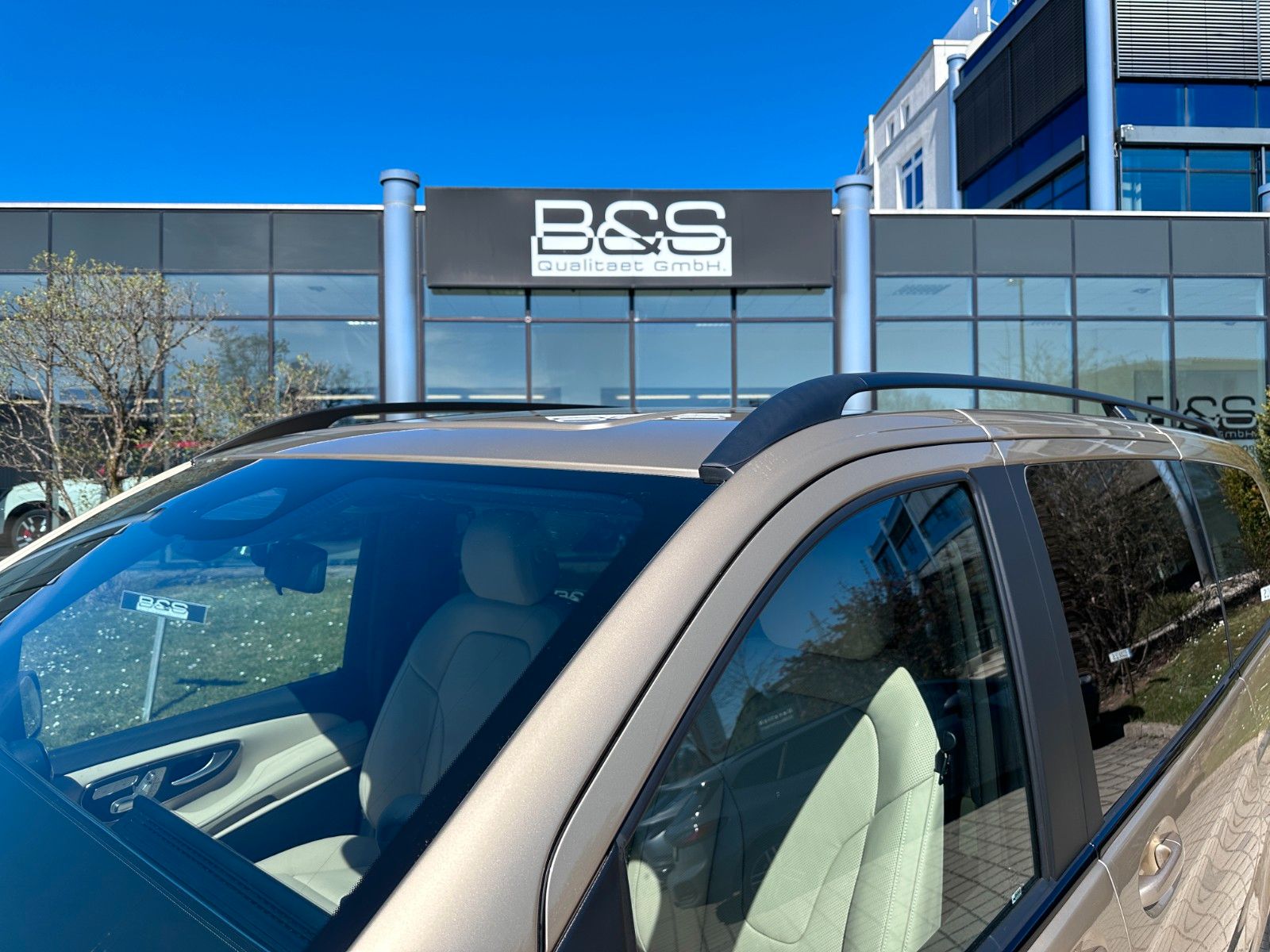 Fahrzeugabbildung Mercedes-Benz V 300 d 4MATIC EXCLUSIVE extral AMG,Luxus-Sitz