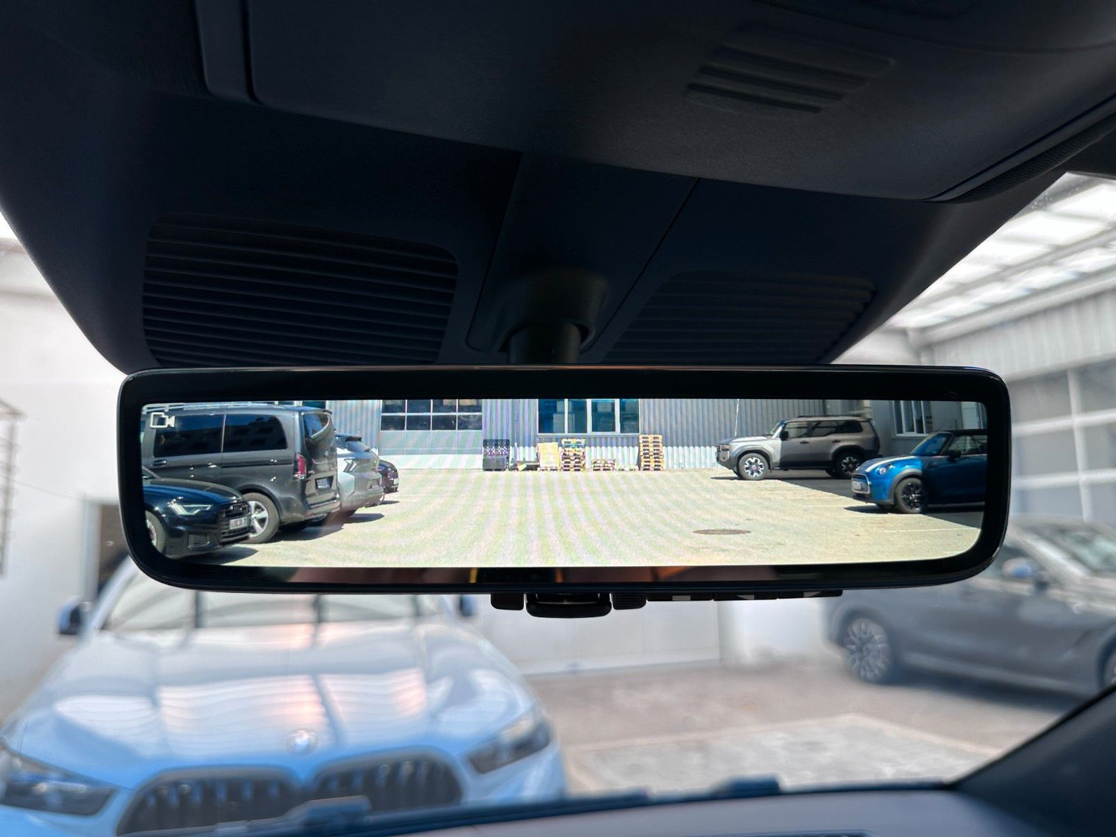 Fahrzeugabbildung Mercedes-Benz V 300 d 4MATIC EXCLUSIVE extral AMG,Luxus-Sitz