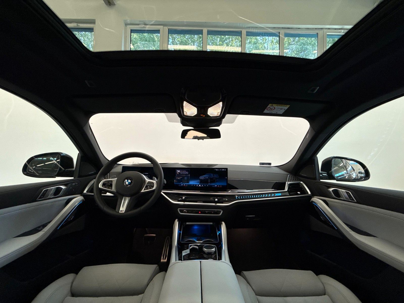 Fahrzeugabbildung BMW X6 30 d xDrive M Sport ACC,HUD,PANO,HARMAN,LUFT,
