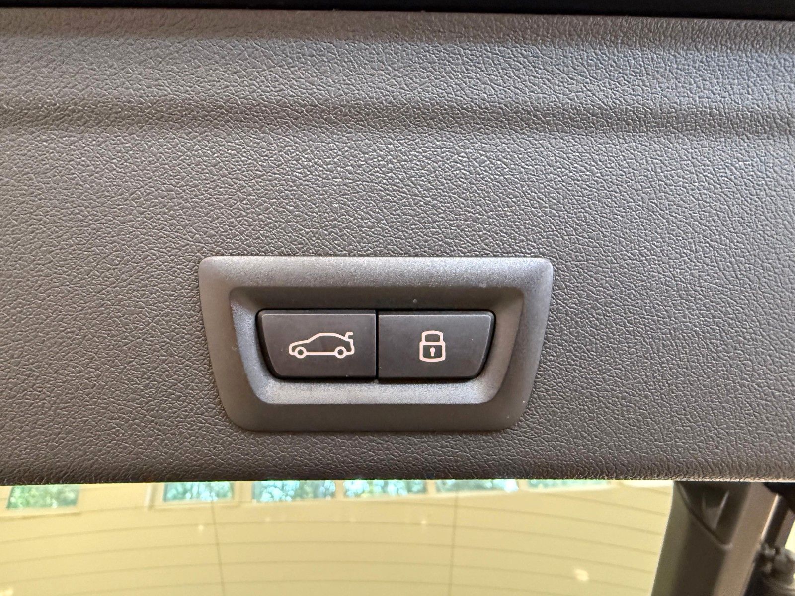 Fahrzeugabbildung BMW X6 30 d xDrive M Sport ACC,HUD,PANO,HARMAN,LUFT,