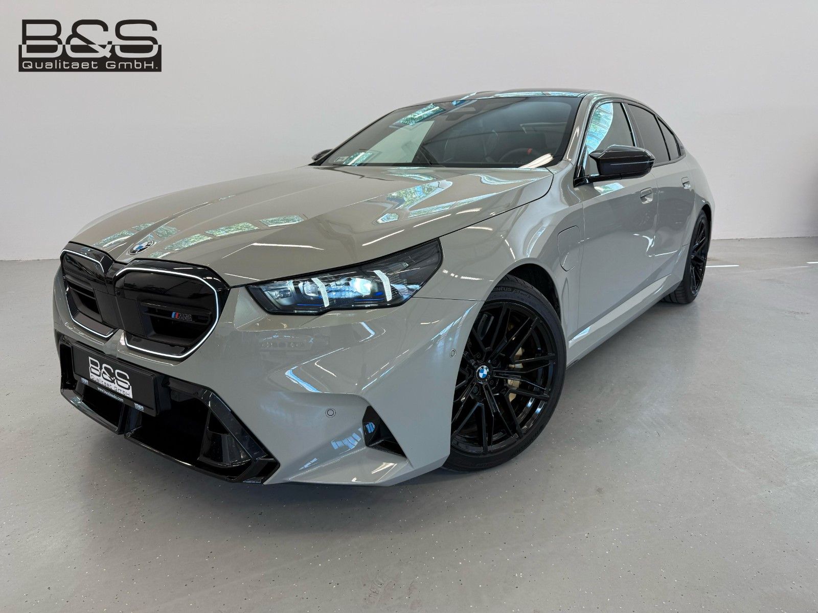 BMW M5 Limousine ACC,HUD,B&W,M Carbon-Keramik,