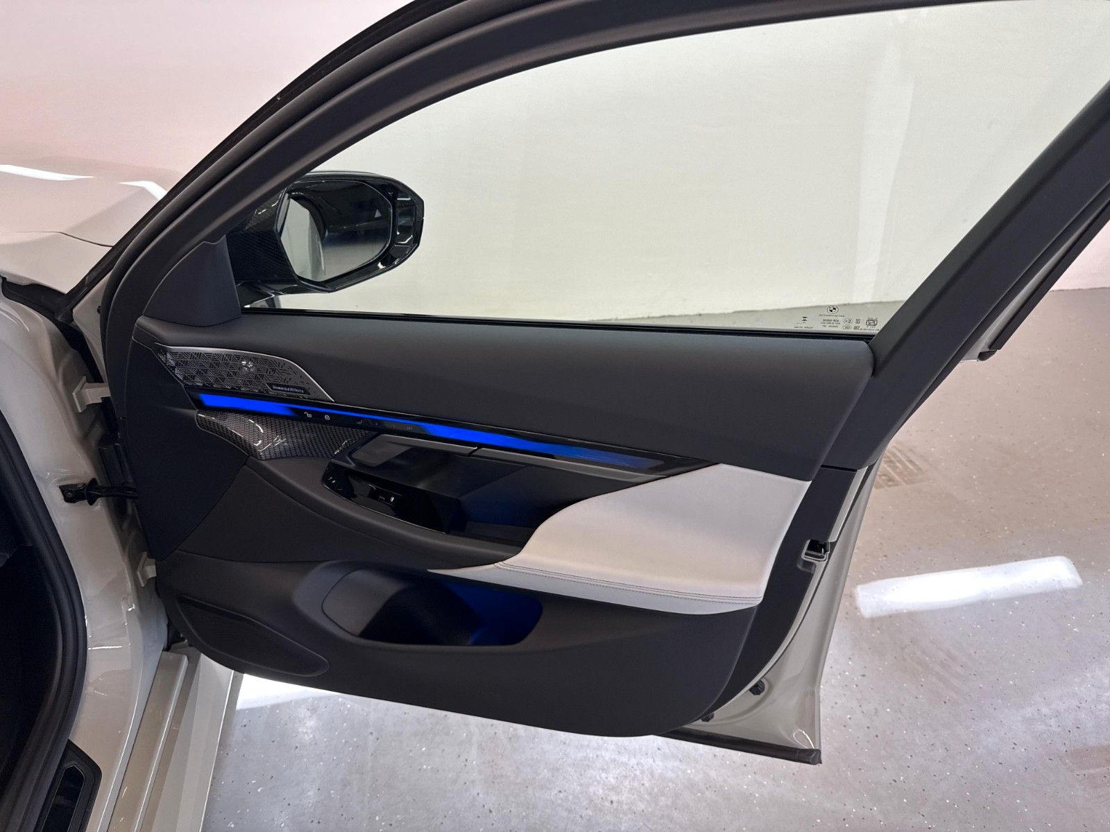 Fahrzeugabbildung BMW M5 Limousine ACC,HUD,B&W,M Carbon-Keramik,