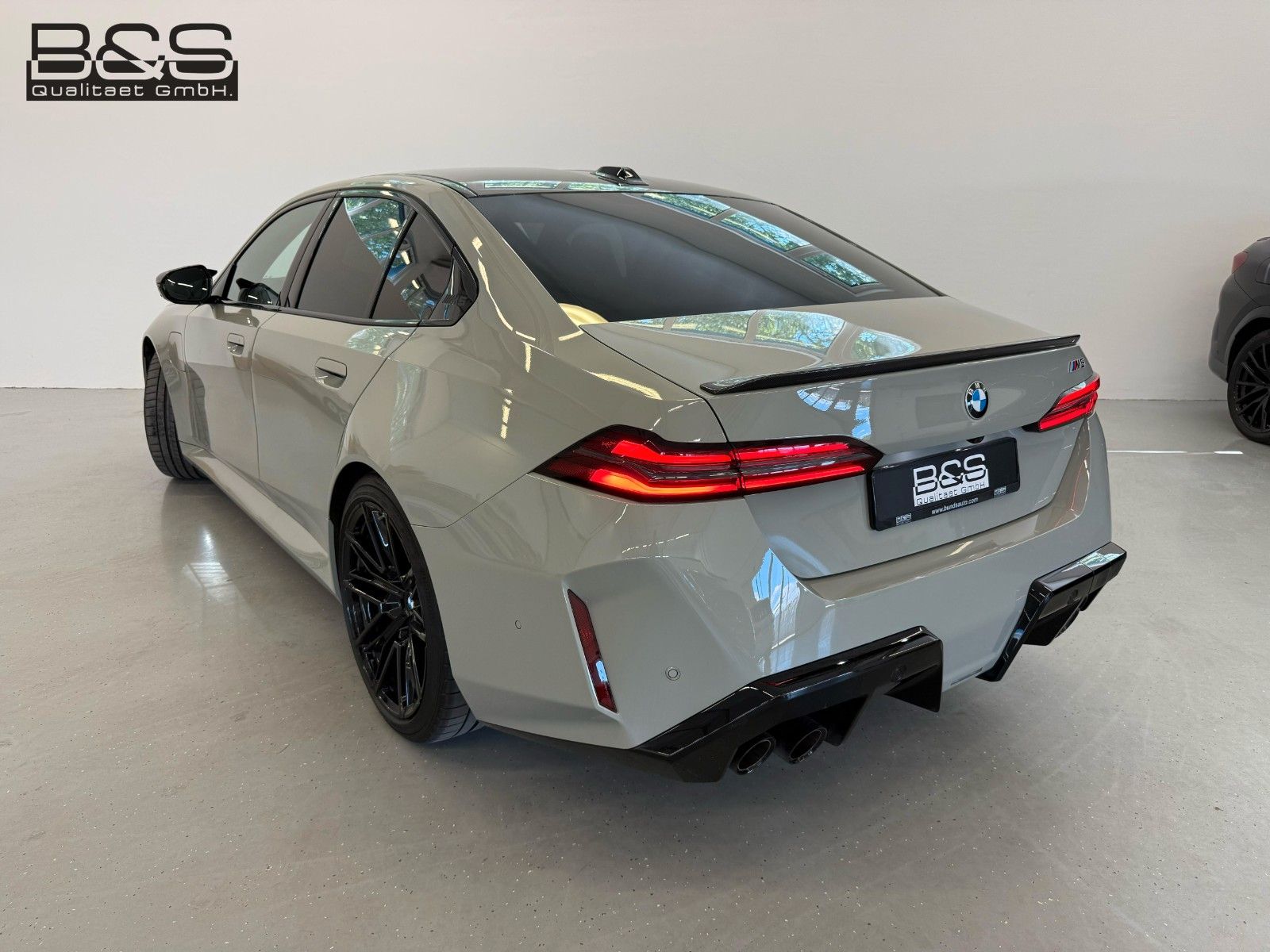 Fahrzeugabbildung BMW M5 Limousine ACC,HUD,B&W,M Carbon-Keramik,