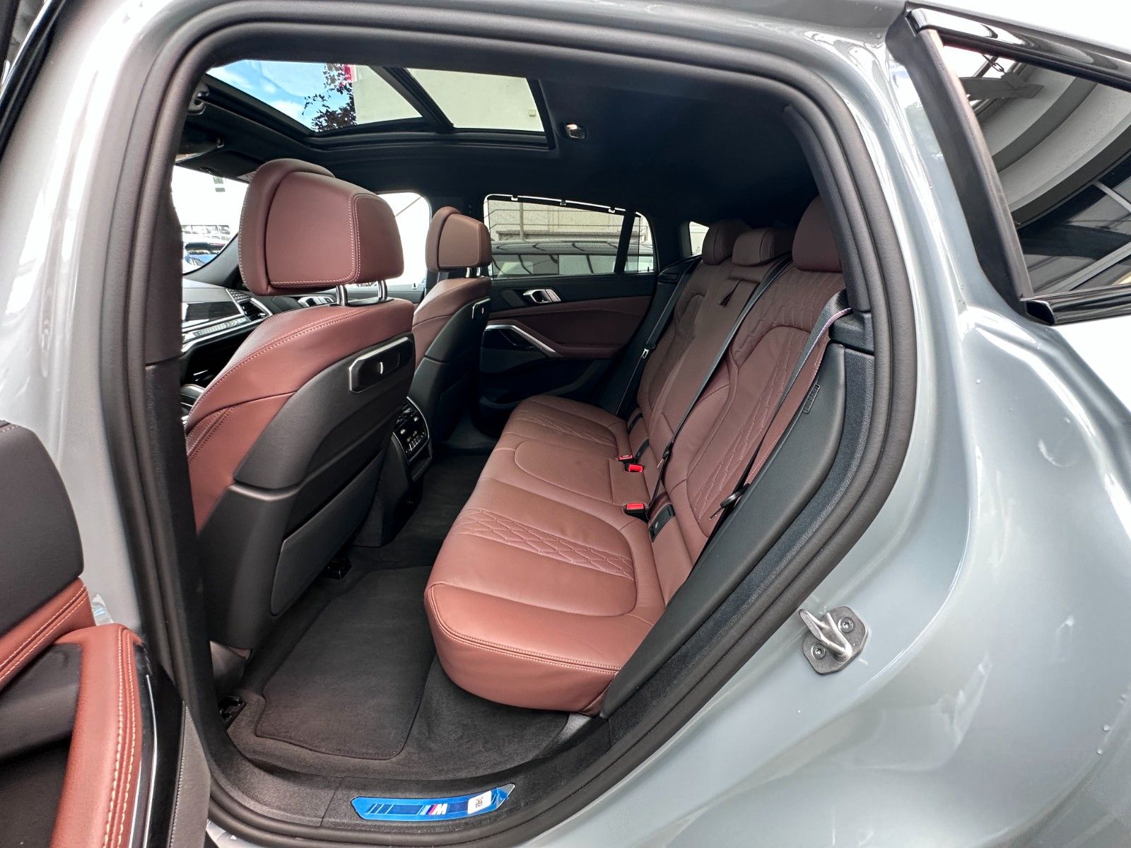 Fahrzeugabbildung BMW X6 30 d xDrive M Sport ACC,HUD,PANO,H&K,LUFT,AHK